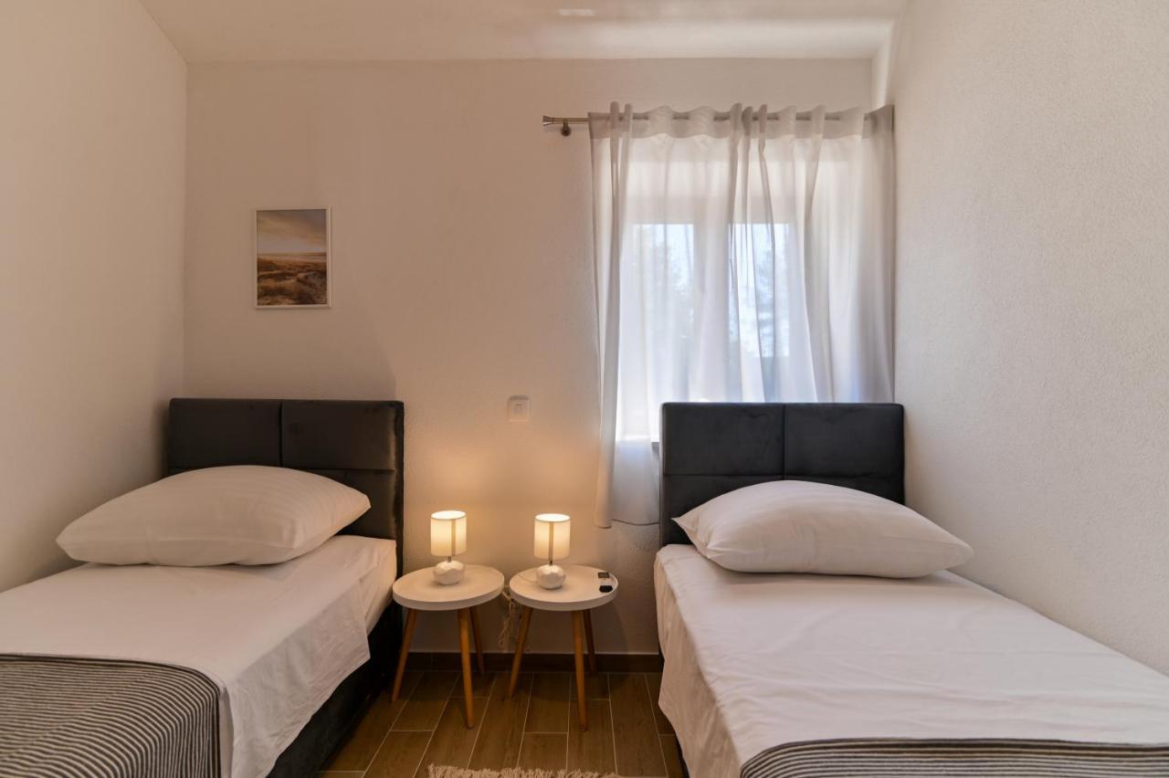 אוקרוג גורניי Villa Rudini With Heated Pool מראה חיצוני תמונה