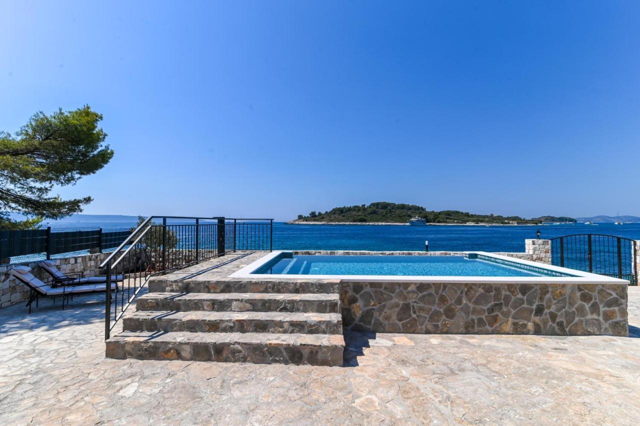 אוקרוג גורניי Villa Rudini With Heated Pool מראה חיצוני תמונה