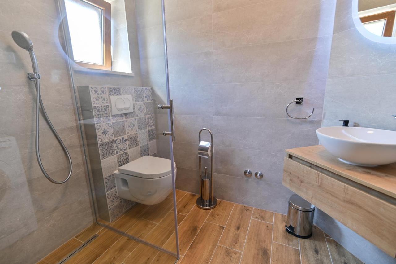 אוקרוג גורניי Villa Rudini With Heated Pool מראה חיצוני תמונה