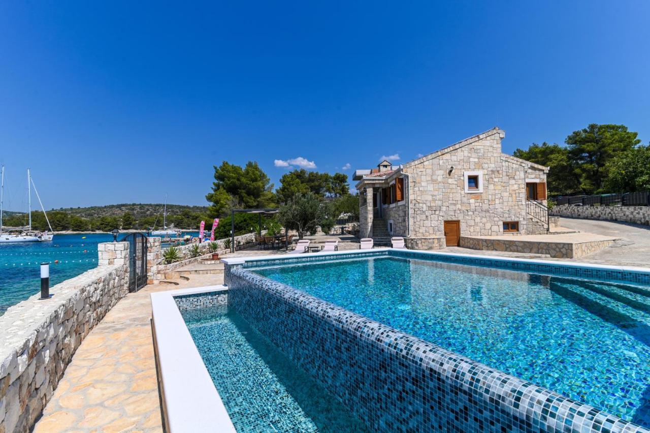 אוקרוג גורניי Villa Rudini With Heated Pool מראה חיצוני תמונה