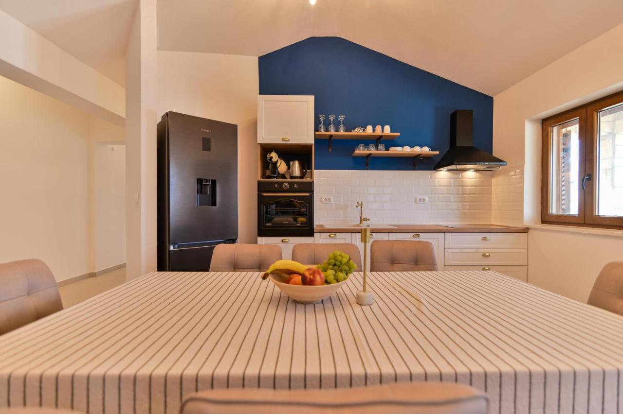 אוקרוג גורניי Villa Rudini With Heated Pool מראה חיצוני תמונה
