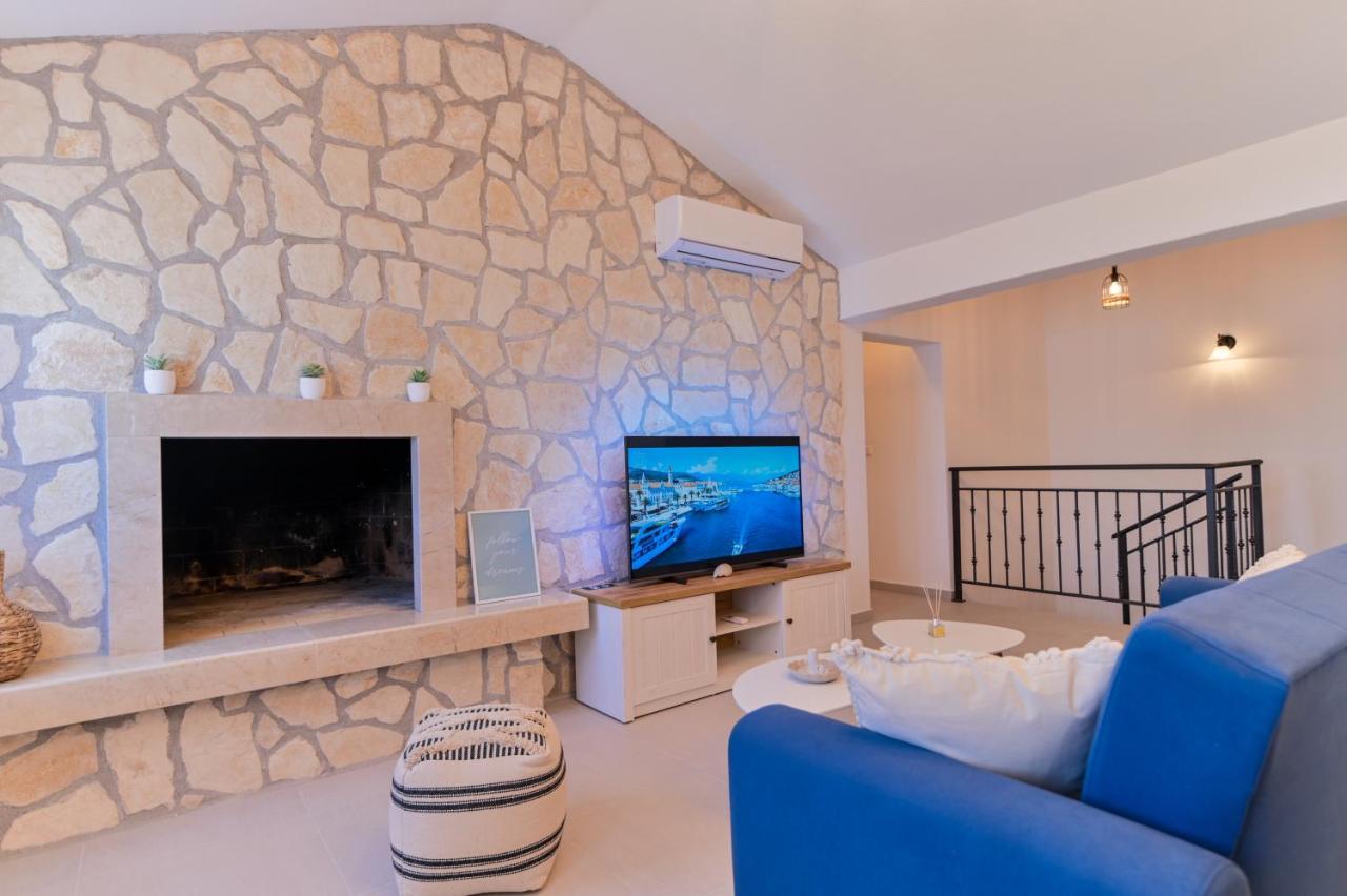 אוקרוג גורניי Villa Rudini With Heated Pool מראה חיצוני תמונה